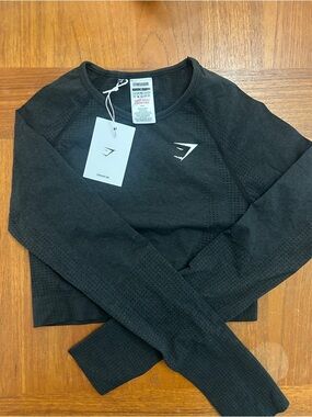 Gymshark Black Seamless Long Sleeve Crop Top with Logo